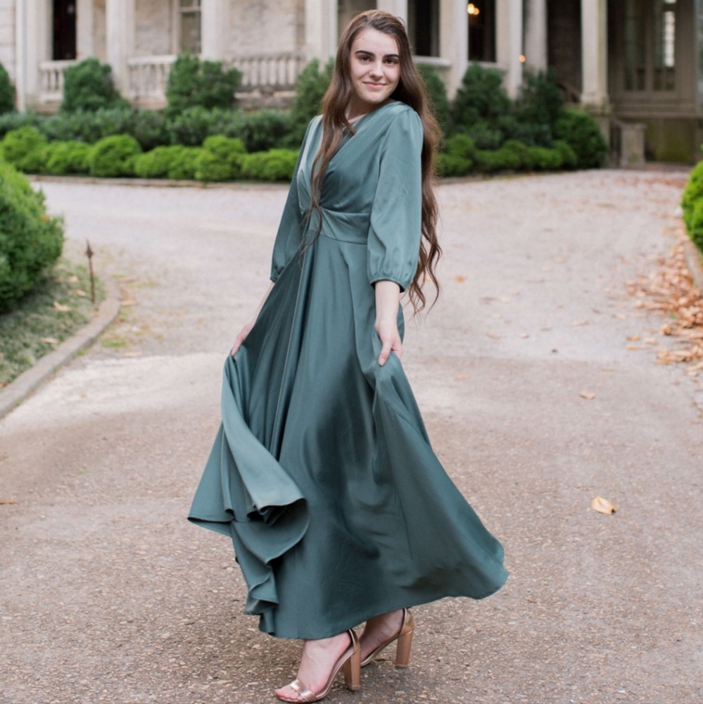 Dainty Jewells Essence of Elegance dress